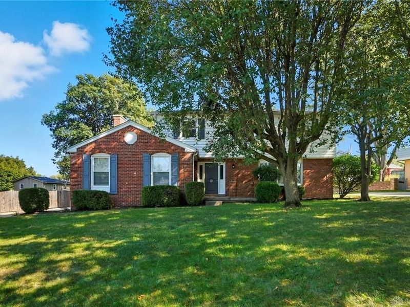 1709 Berwick Lane, Middletown, OH 45042 Photo 4