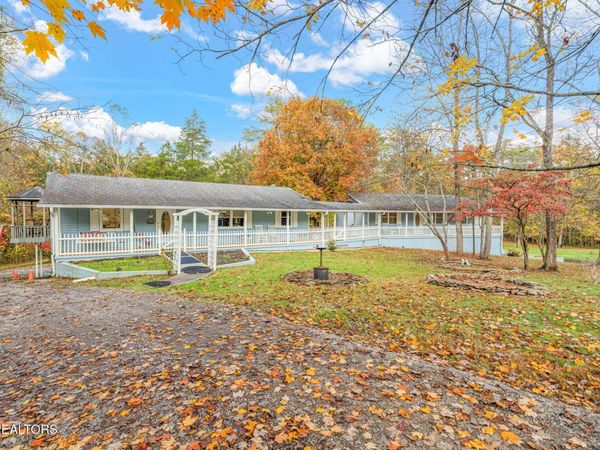 668 Raccoon Valley Rd, Maynardville, TN 37807