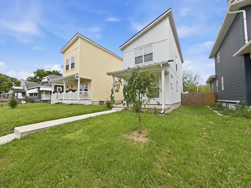 172 Whitethorne Avenue, Columbus, OH 43223 Photo 2
