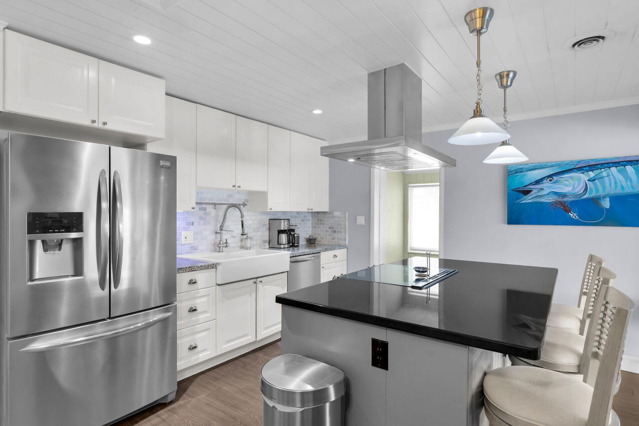 375 S Coconut Palm Boulevard, Tavernier, FL 33070 Photo