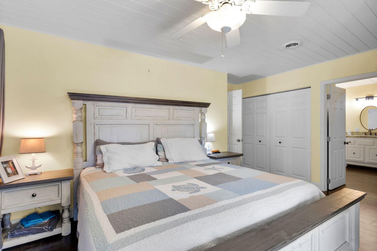 375 S Coconut Palm Boulevard, Tavernier, FL 33070 Photo