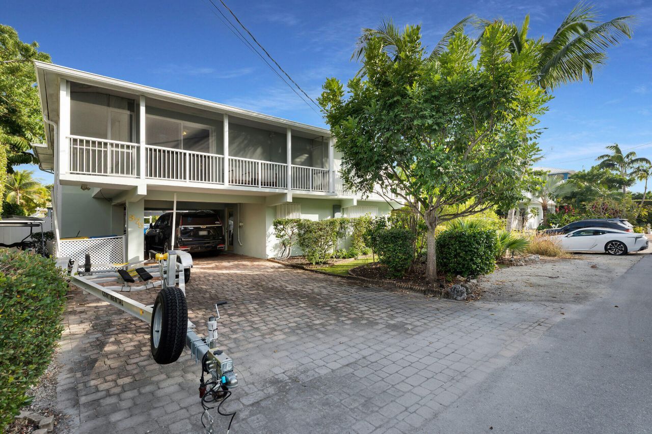 375 S Coconut Palm Boulevard, Tavernier, FL 33070 Photo