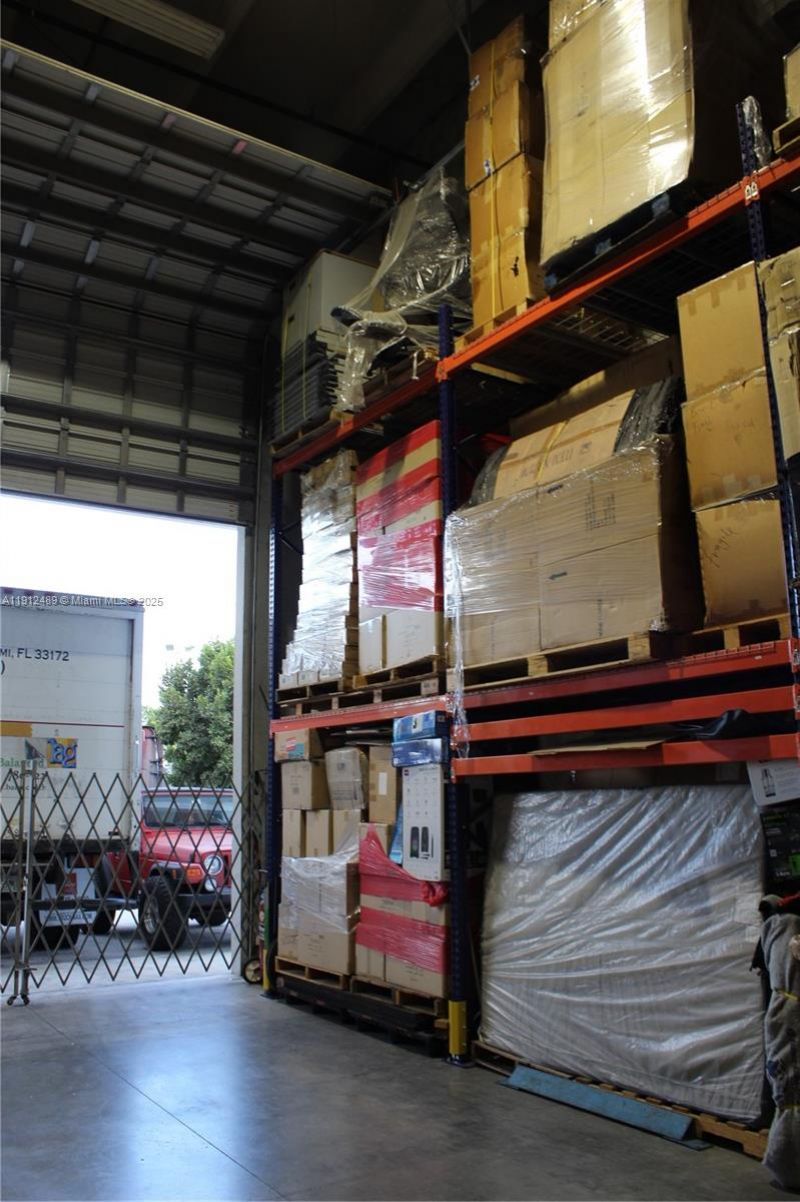 10891 NW 17th St, Unit 140, Sweetwater, FL 33172 Photo