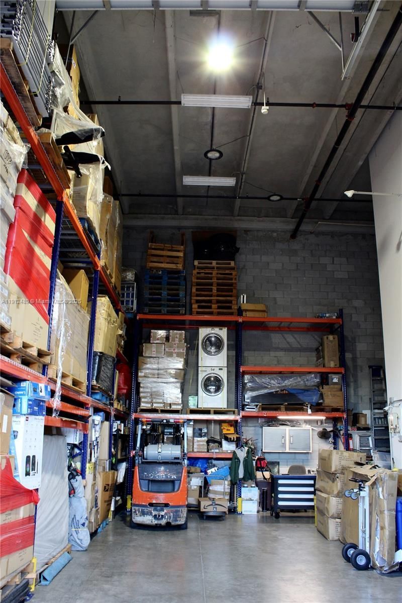 10891 NW 17th St, Unit 140, Sweetwater, FL 33172 Photo