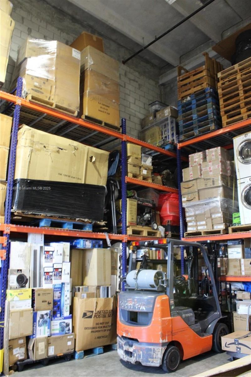 10891 NW 17th St, Unit 140, Sweetwater, FL 33172 Photo