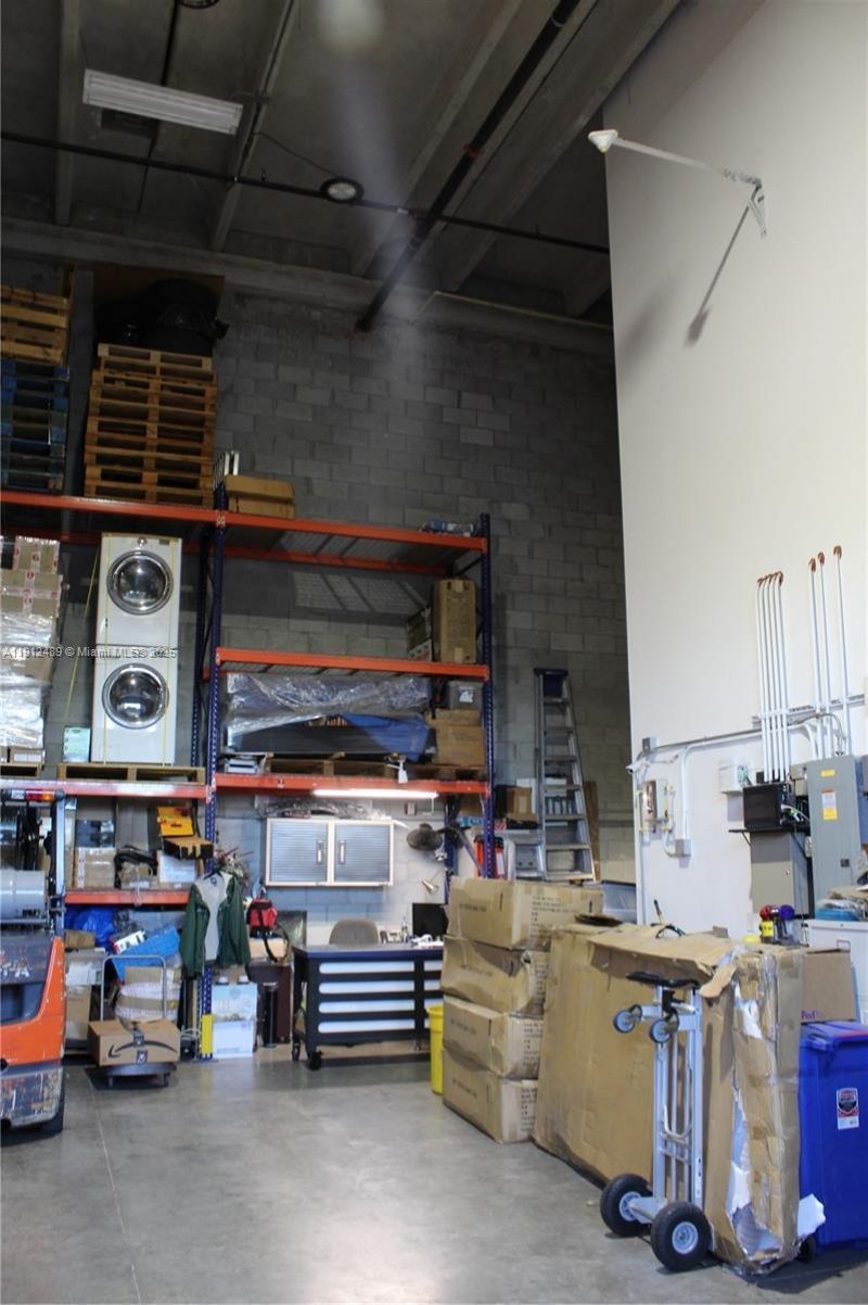 10891 NW 17th St, Unit 140, Sweetwater, FL 33172 Photo