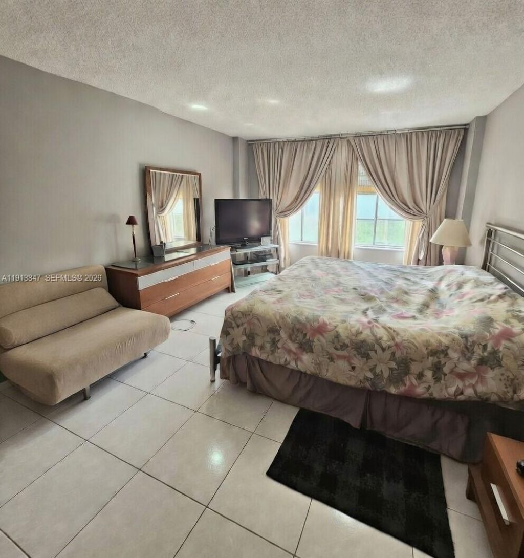 3800 S Ocean Dr, Unit 818, Hollywood, FL 33019 Photo