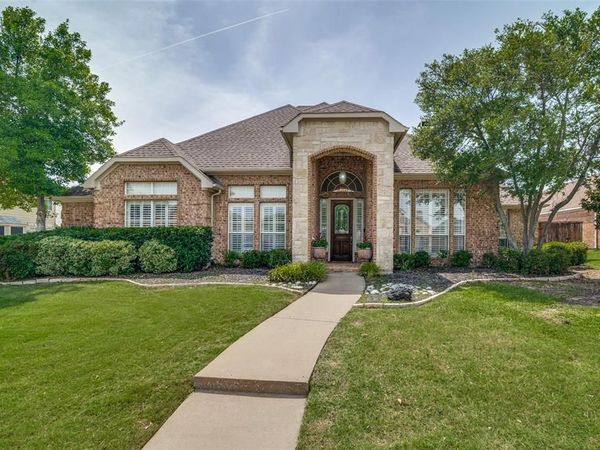 2305 Rosser Court, Rowlett, TX 75088