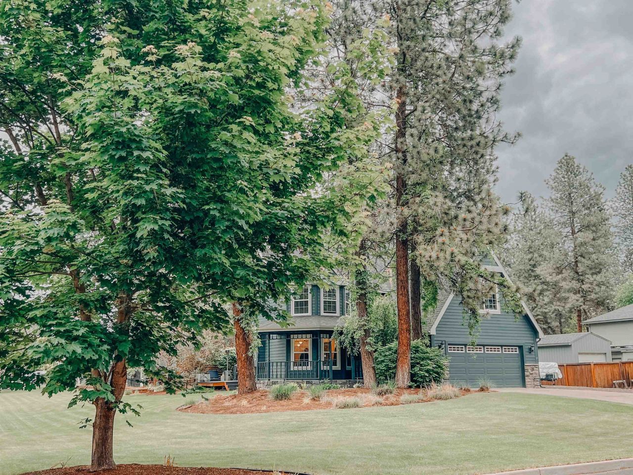 4601 E Pineglen Rd, Mead, WA 99021 Main Photo