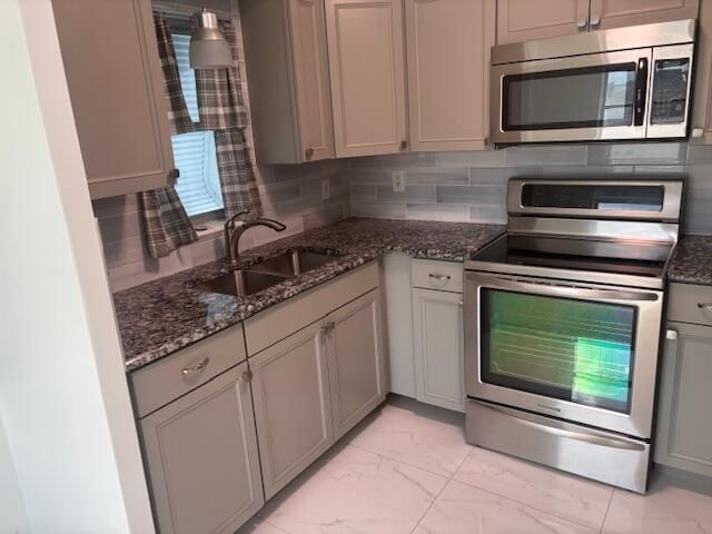 10162 N Meridian Way N, Unit 6, Palm Beach Gardens, FL 33410 Photo