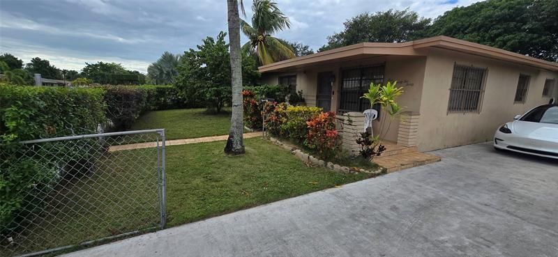 17230 NW 10th Court, Miami, FL 33169 Photo