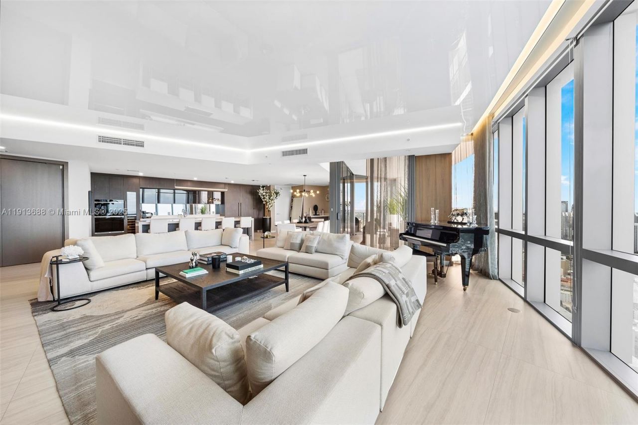 851 NE 1st Ave, Unit 5312, Miami, FL 33132 Photo