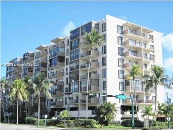575 Crandon Blvd, Unit 406, Key Biscayne, FL 33149
