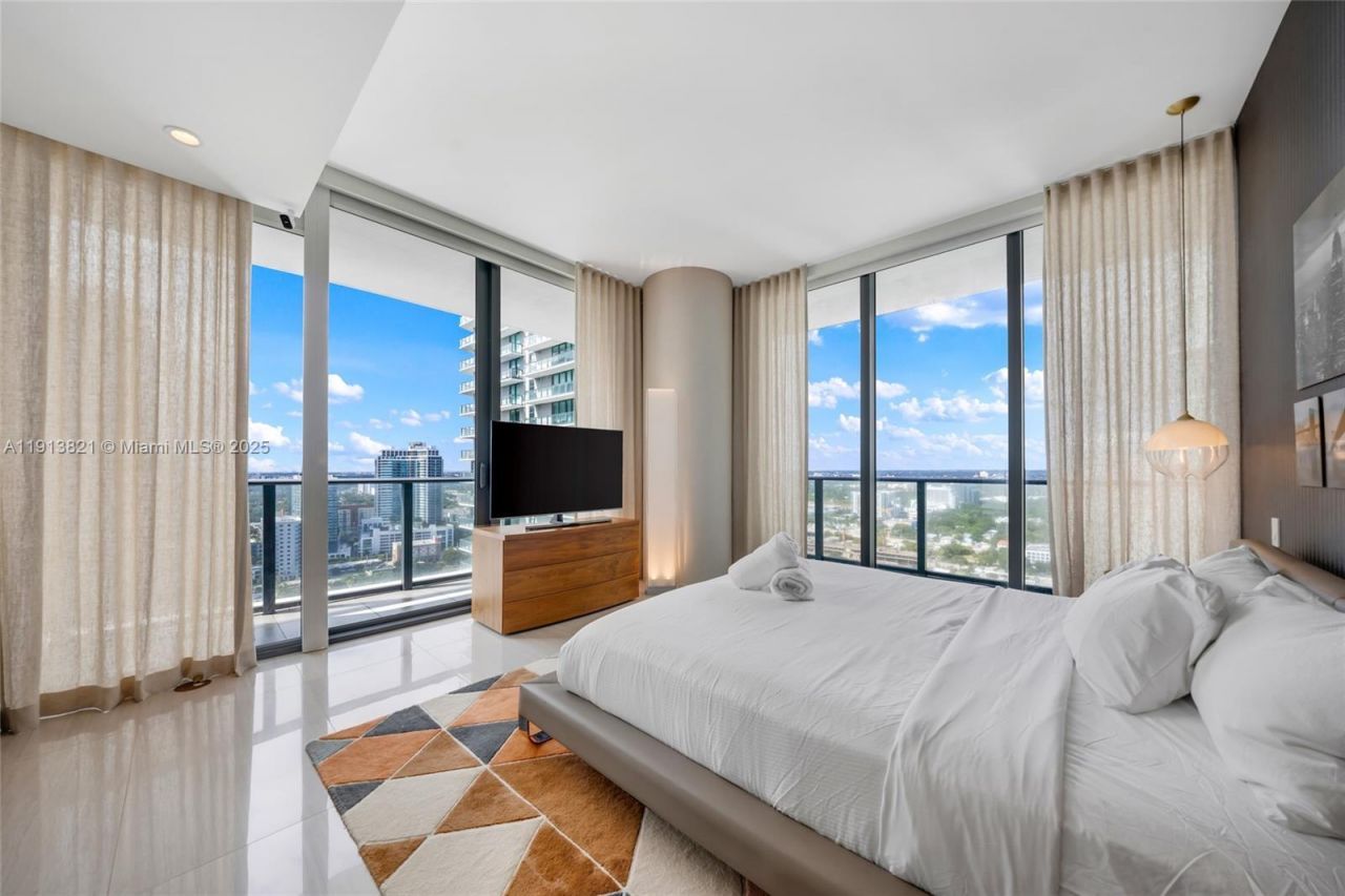 480 NE 31st St, Unit 2807, Miami, FL 33137 Photo