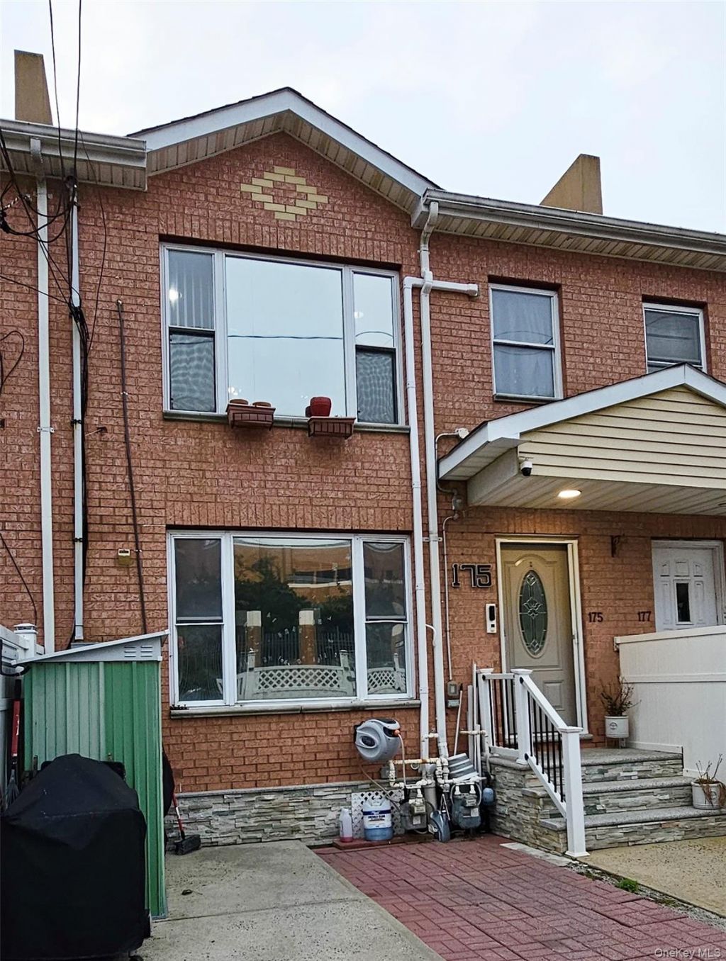 175 Beach 29th Street, Far Rockaway, NY 11691 Main Photo