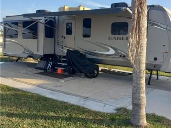 19681 Summerlin RD, FORT MYERS, FL 33908