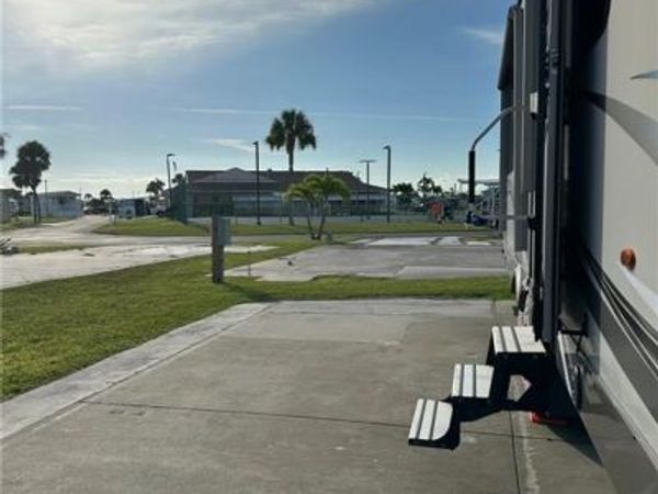 19681 Summerlin RD, FORT MYERS, FL 33908