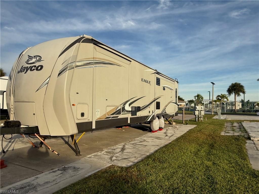 19681 Summerlin Rd, Fort Myers, FL 33908 Photo