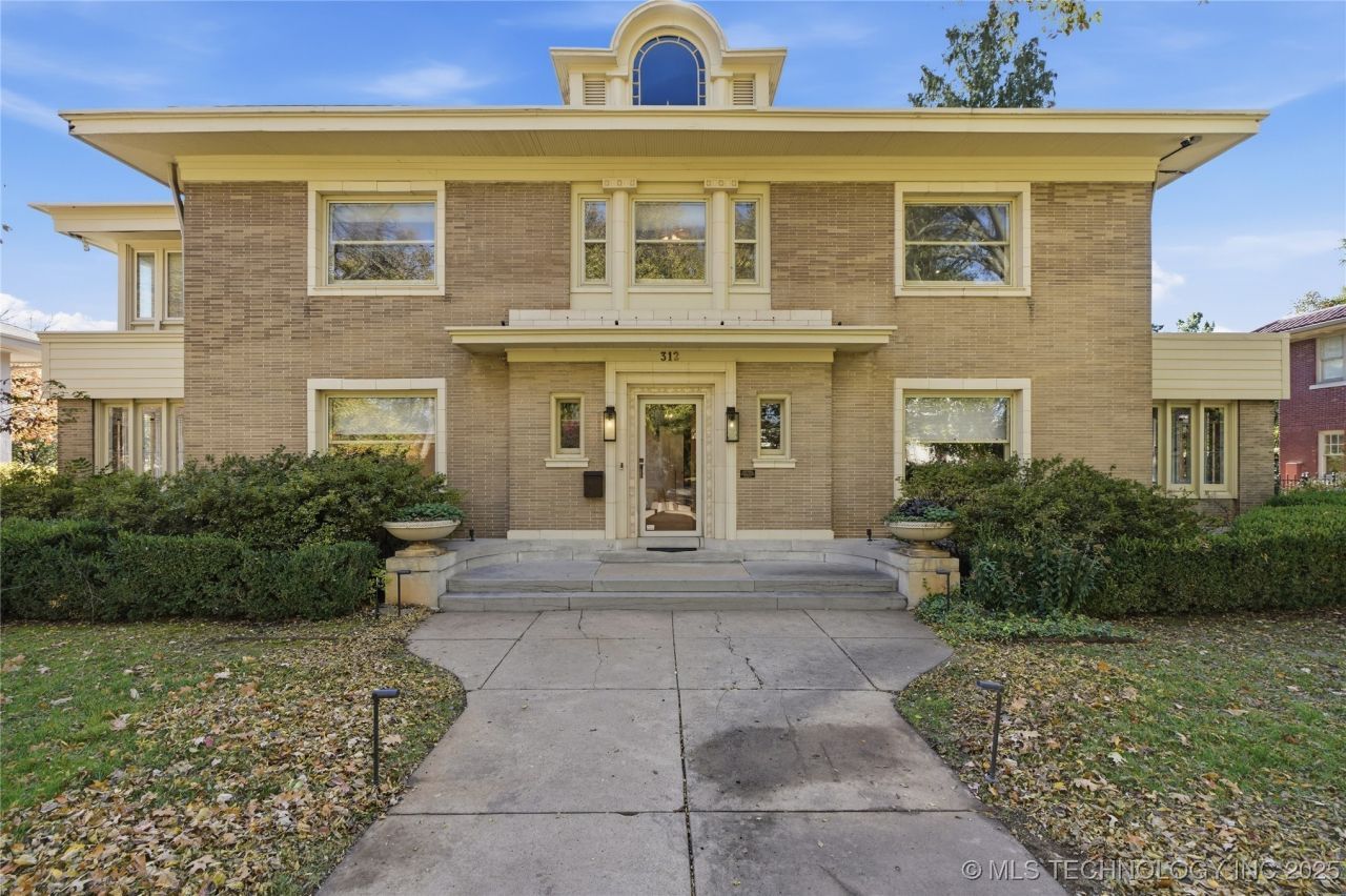 312 E 19th Street, Tulsa, OK 74120 Main Photo