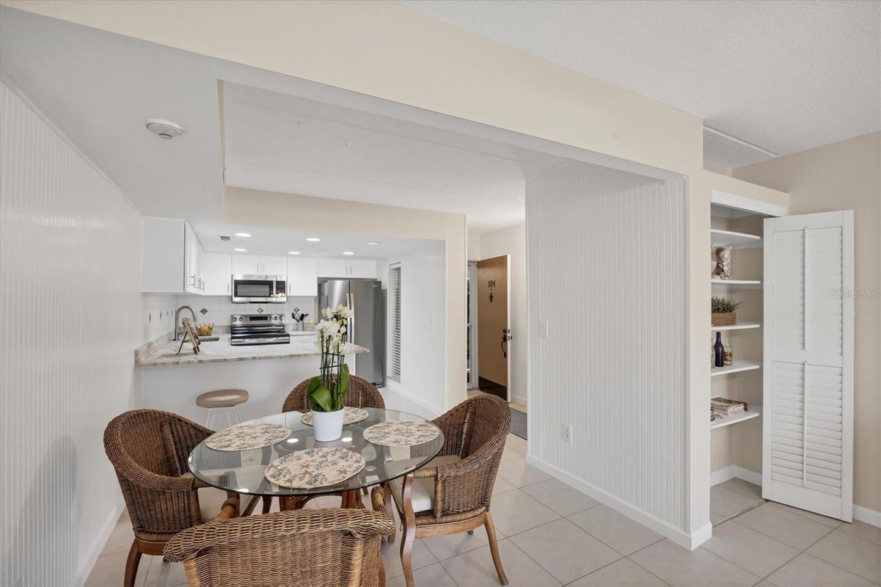 845 Benjamin Franklin Drive, Unit 104, Sarasota, FL 34236 Photo