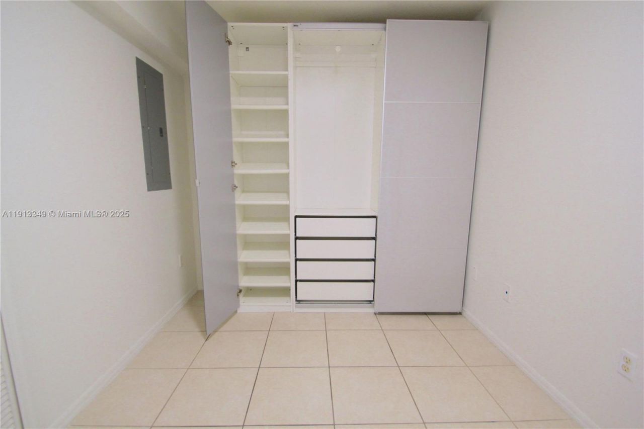 218 NW 12th Avenue, Unit 502, Miami, FL 33128 Photo