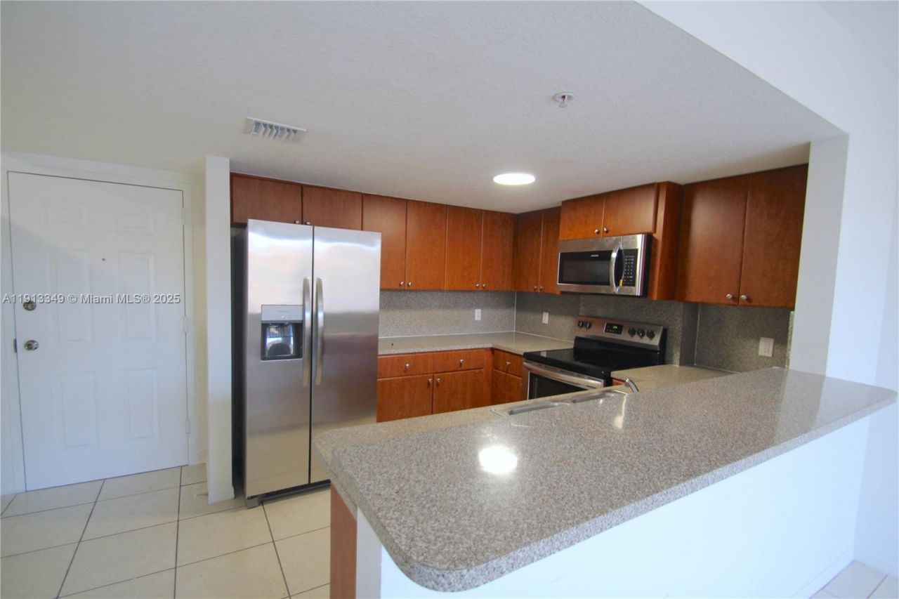 218 NW 12th Avenue, Unit 502, Miami, FL 33128 Photo