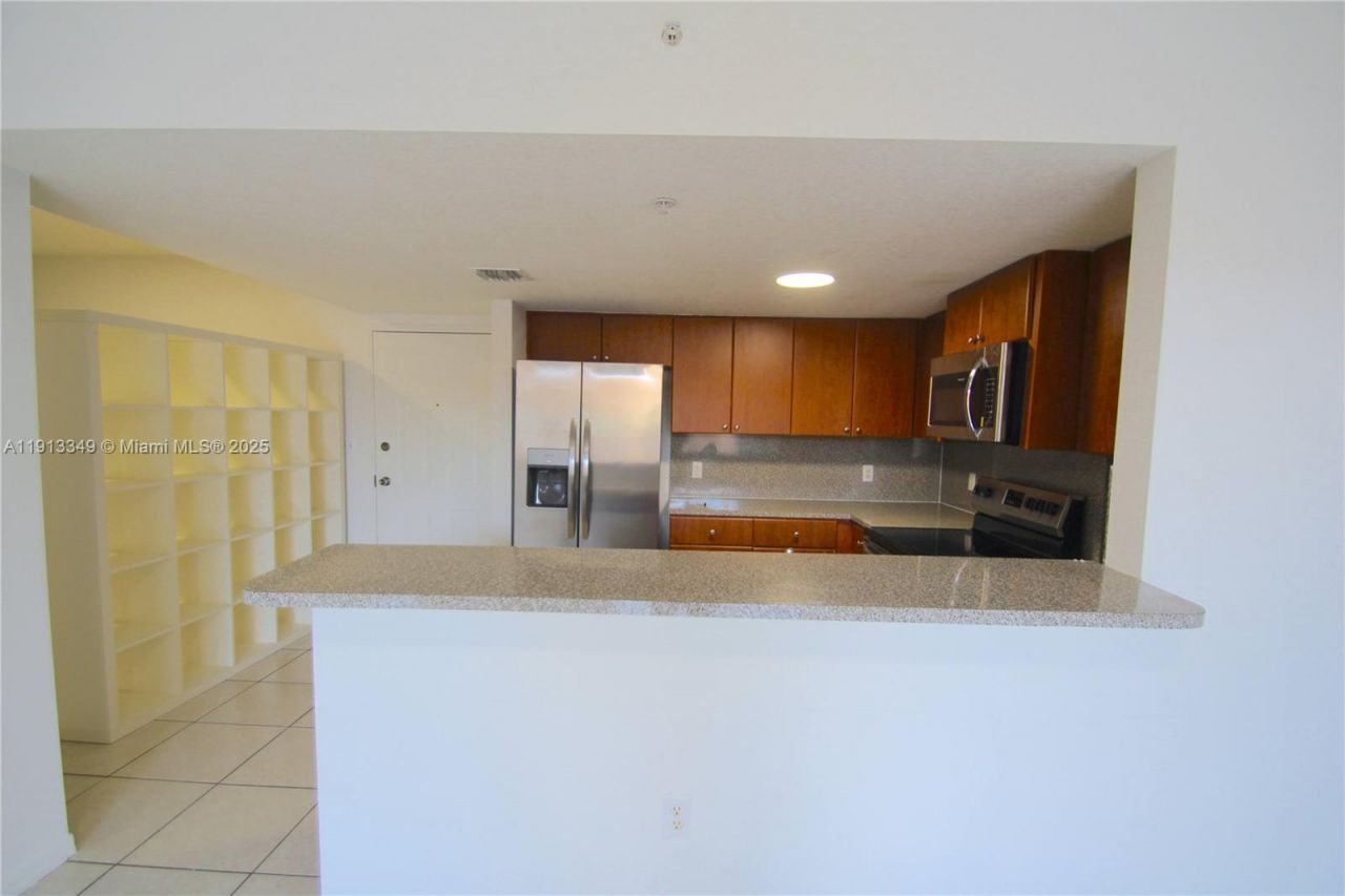 218 NW 12th Avenue, Unit 502, Miami, FL 33128 Photo