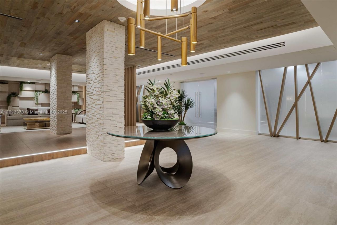 2301 Collins Ave, Unit 1634, Miami Beach, FL 33139 Photo