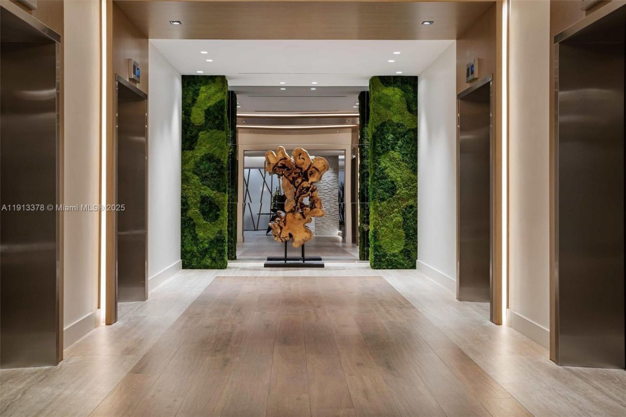 2301 Collins Ave, Unit 1634, Miami Beach, FL 33139 Photo