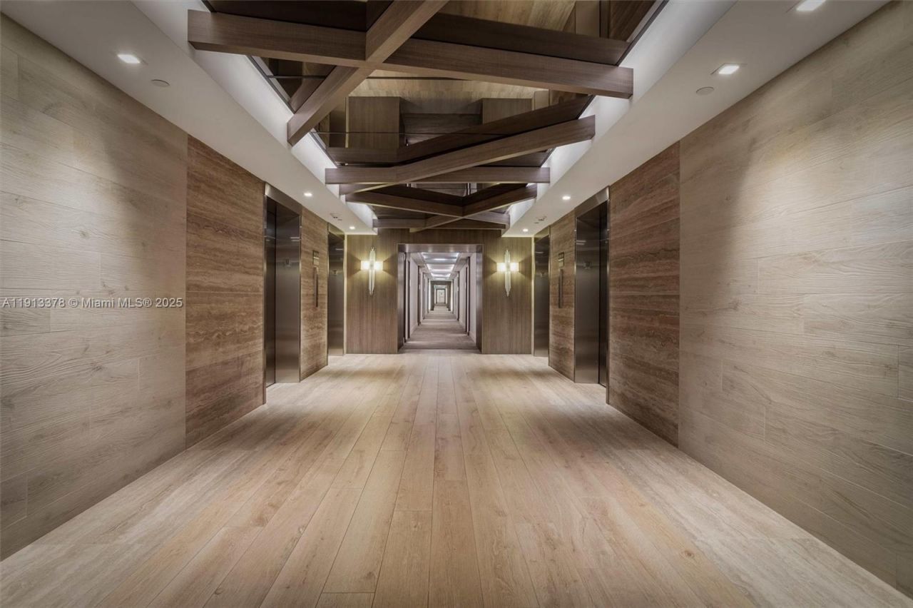 2301 Collins Ave, Unit 1634, Miami Beach, FL 33139 Photo