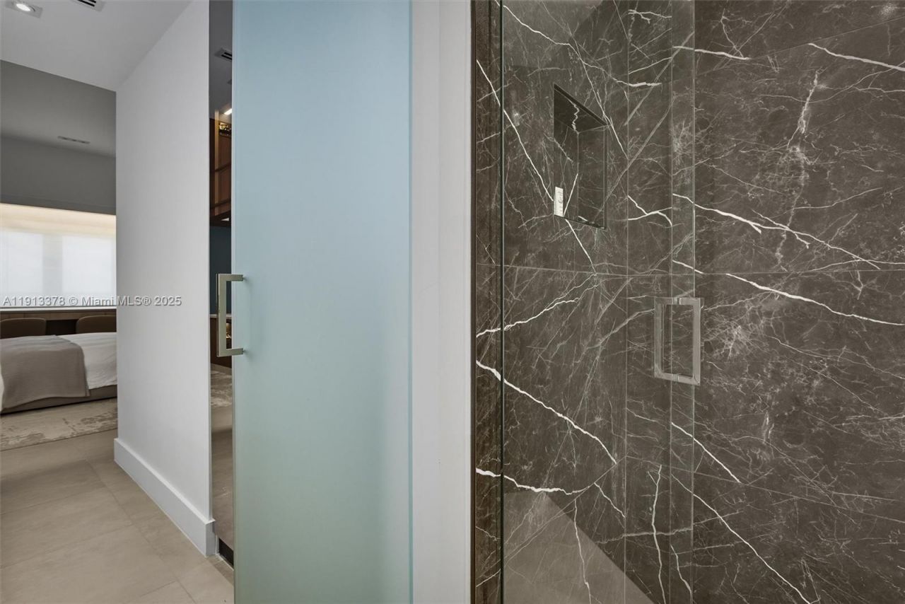 2301 Collins Ave, Unit 1634, Miami Beach, FL 33139 Photo