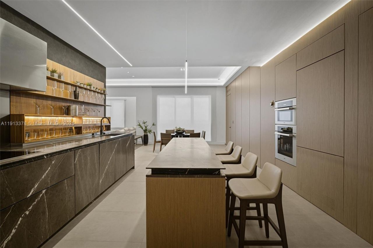 2301 Collins Ave, Unit 1634, Miami Beach, FL 33139 Photo