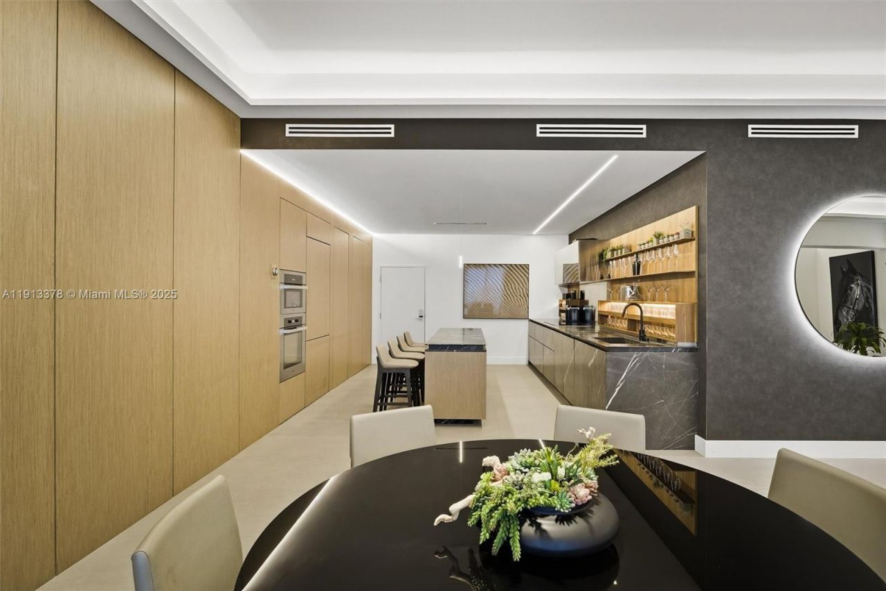 2301 Collins Ave, Unit 1634, Miami Beach, FL 33139 Photo