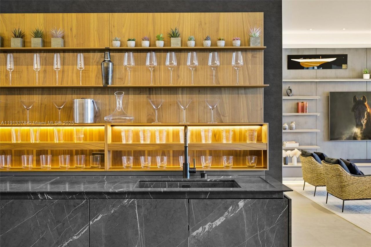 2301 Collins Ave, Unit 1634, Miami Beach, FL 33139 Photo