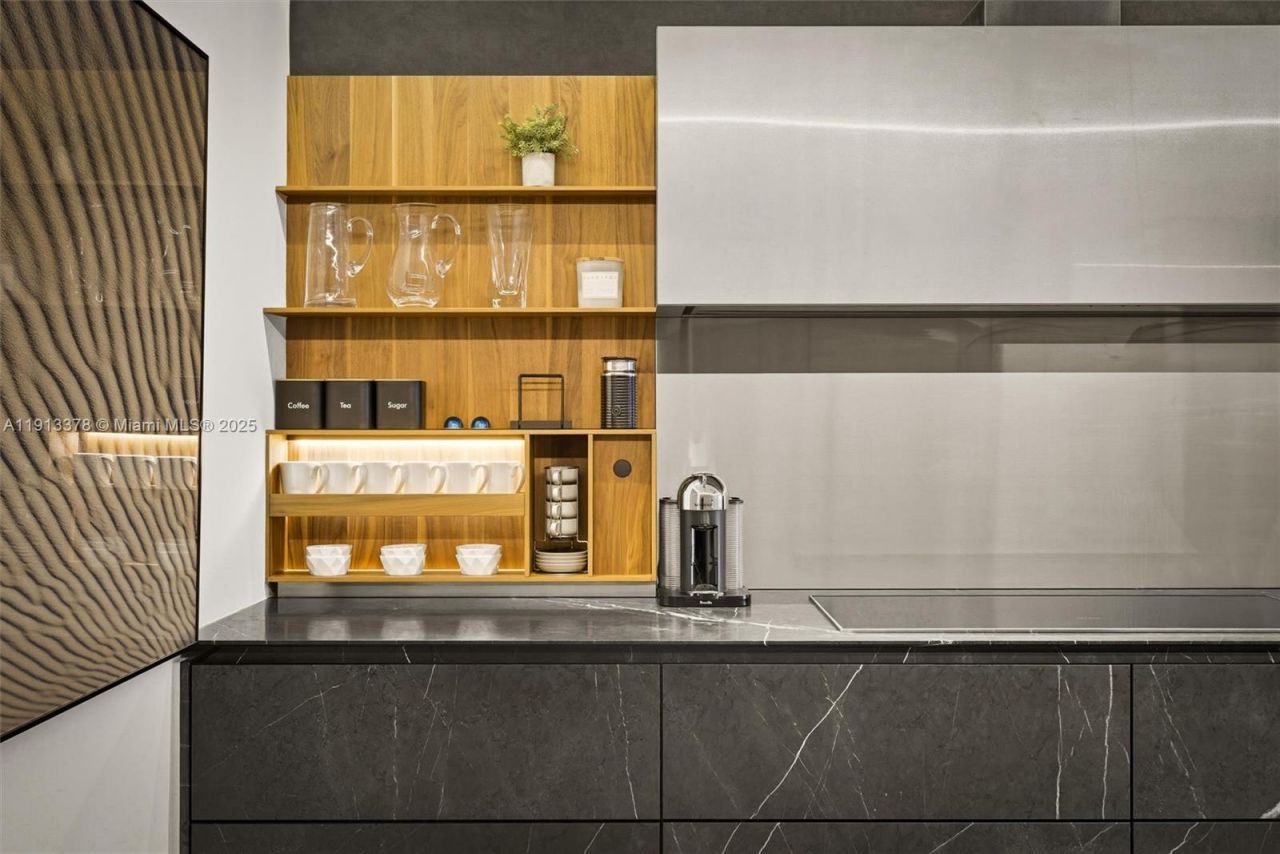 2301 Collins Ave, Unit 1634, Miami Beach, FL 33139 Photo