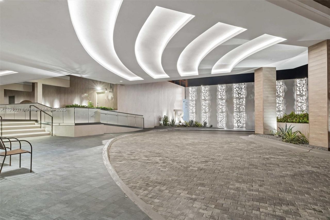 2301 Collins Ave, Unit 1634, Miami Beach, FL 33139 Photo