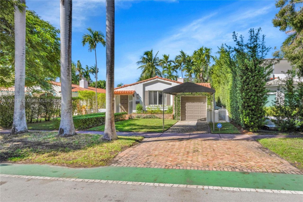 4484 Royal Palm Ave, Miami Beach, FL 33140 Photo