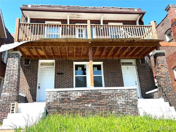 5141 Highland Avenue, St Louis, MO 63113