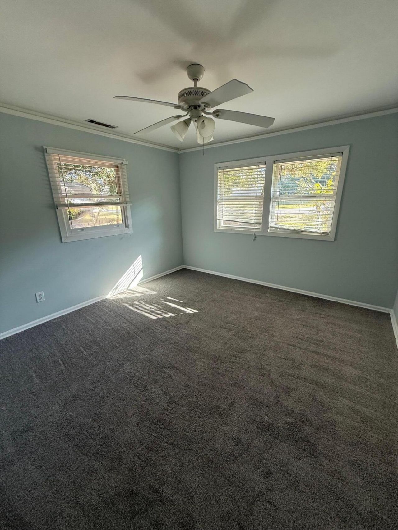 2713 Jones Avenue Photo 7