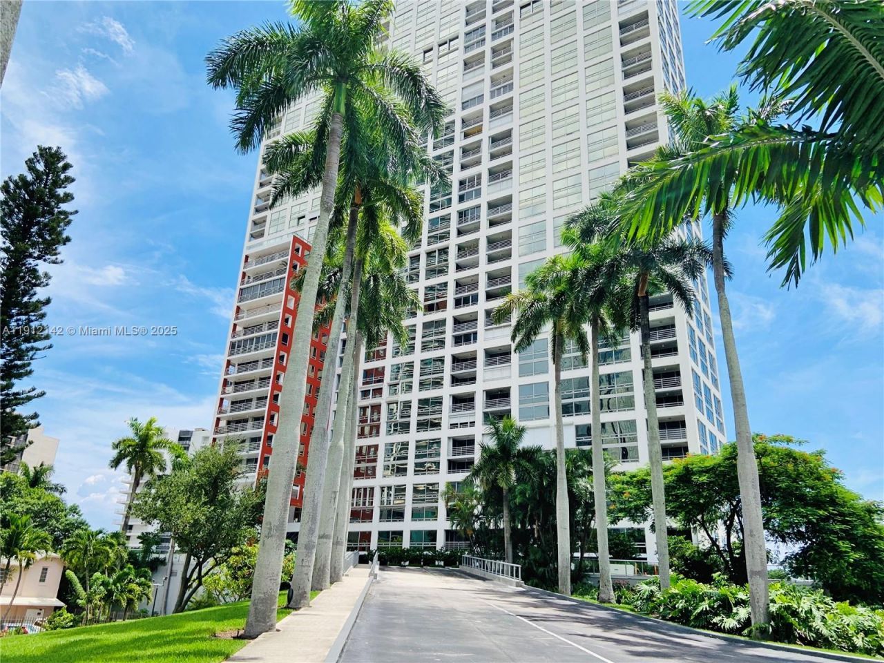 1541 Brickell Ave, Unit C608, Miami, FL 33129 Photo