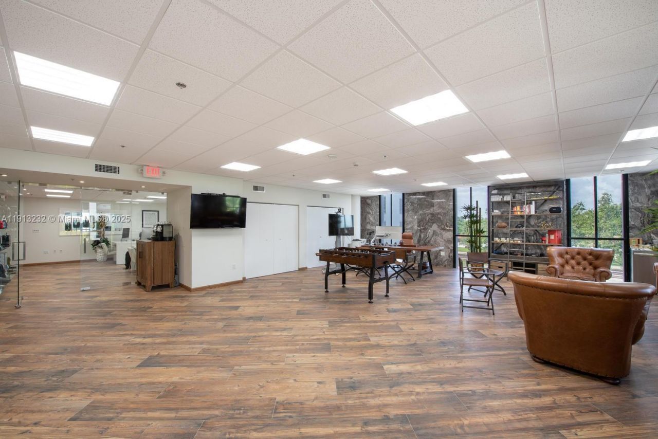 4300 Biscayne Blvd, Unit 303, Miami, FL 33137 Photo