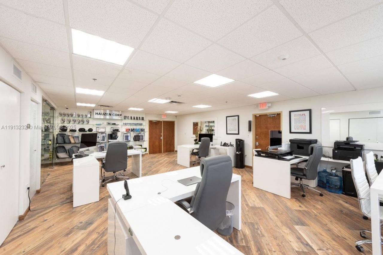 4300 Biscayne Blvd, Unit 303, Miami, FL 33137 Photo