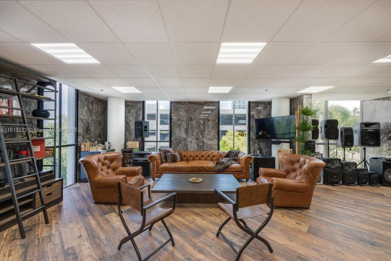 4300 Biscayne Blvd, Unit 303, Miami, FL 33137 Photo