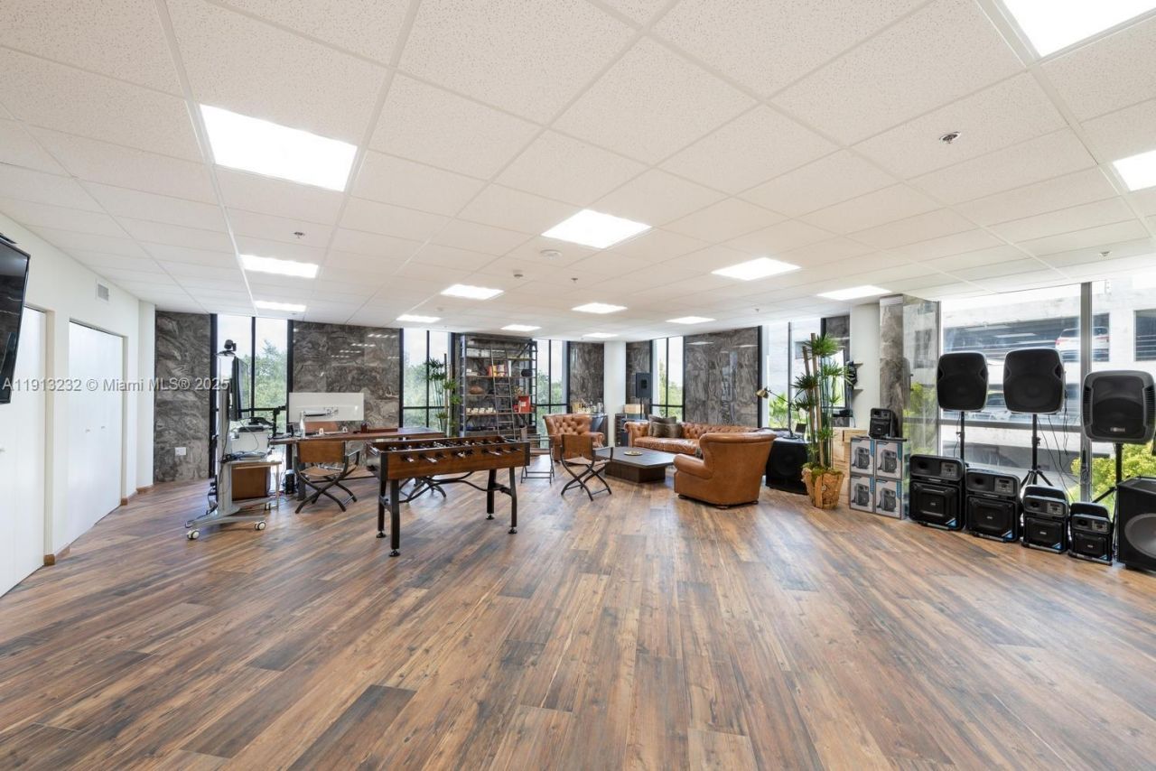 4300 Biscayne Blvd, Unit 303, Miami, FL 33137 Photo