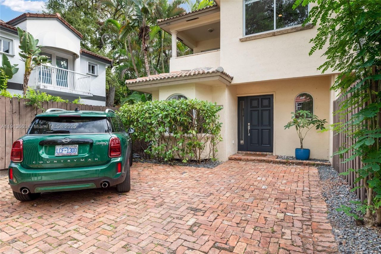 3124 Jackson Ave, Unit 1, Miami, FL 33133 Photo