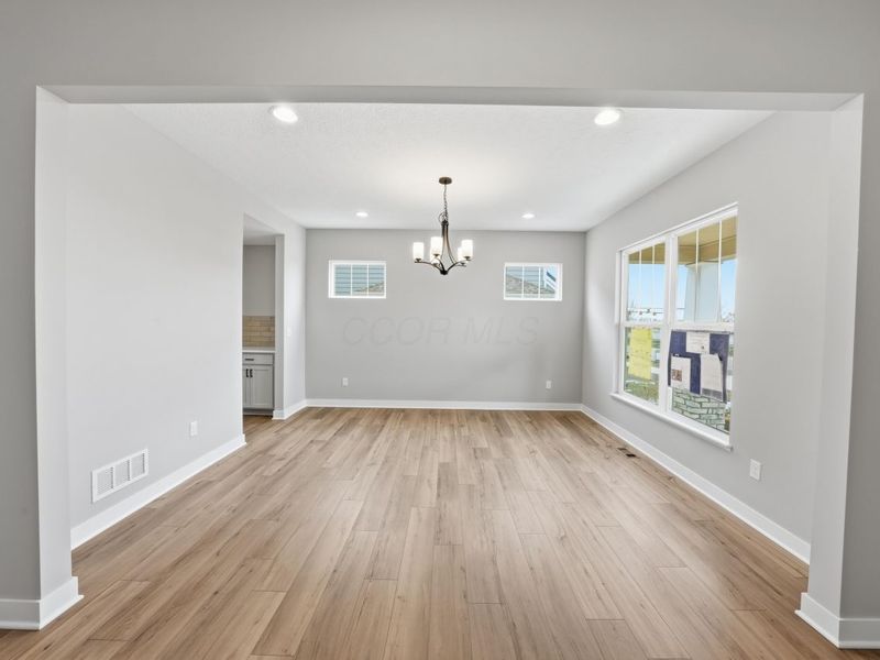 6928 Barksdale Drive, Dublin, OH 43016 Photo 1