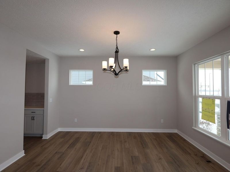 6928 Barksdale Drive, Dublin, OH 43016 Photo 2