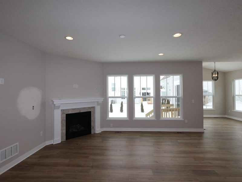 6928 Barksdale Drive, Dublin, OH 43016 Photo 3