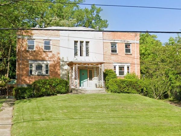 877 Ludlow Avenue, Cincinnati, OH 45220