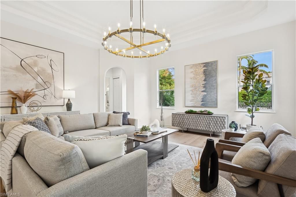 677 5th Ave N, Naples, FL 34102 Photo